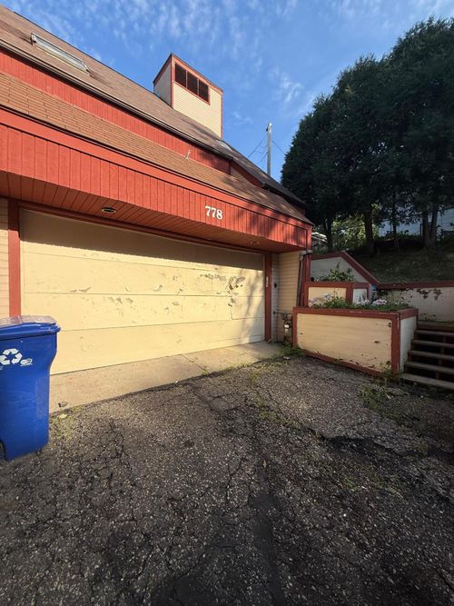 778 Hall Ave, Saint Paul, MN, 55107-3366 | Card Image