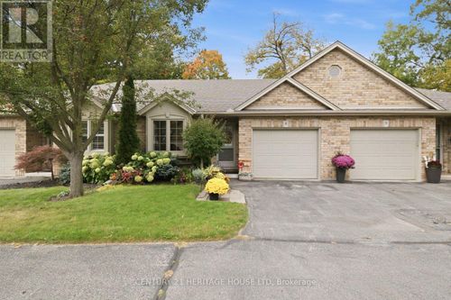 8-633 Park Road N, Brantford, ON, N3R8B6 | Card Image