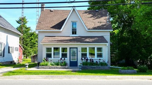 58 Bedford St, Westport, ON, K0G1X0 | Card Image