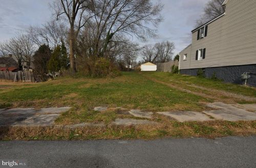 311 E King St, Martinsburg, WV, 25404-4427 | Card Image