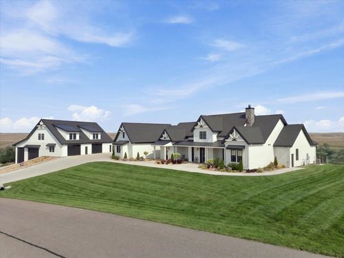 11131 Wagon Box Dr, Belle Fourche, SD, 57717-6036 | Card Image