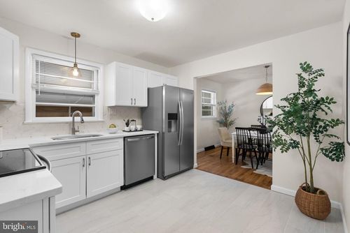 1049 Omar Dr, CROWNSVILLE, MD, 21032-1233 | Card Image