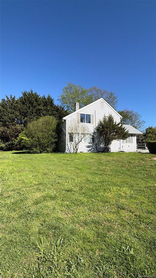 248 County Road 39, Southampton, NY, 11968-5265 | Card Image