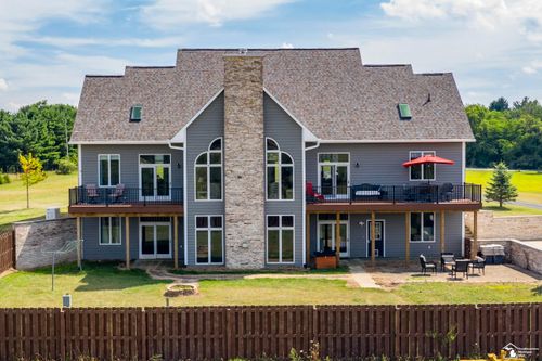 15724 Grass Lake Rd, Grass Lake, MI, 49240-9771 | Card Image