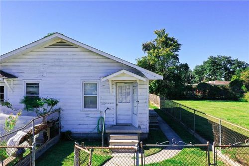 196 Louisiana St, Westwego, LA, 70094-4143 | Card Image