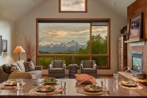 25000 Deer Ct, Moran, WY, 83013-5033 | Card Image