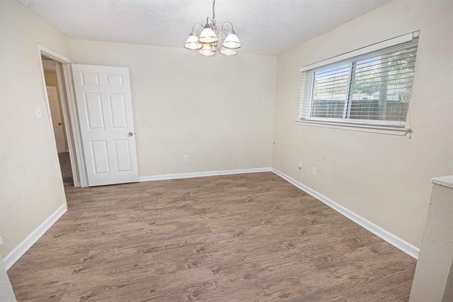 17014 Forest Bend Ave, House other with 3 bedrooms, 2 bathrooms and 2 parking in Friendswood TX | Image 7