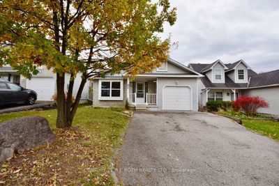 51 Gosney Cres, House other with 2 bedrooms, 2 bathrooms and 3 parking in Barrie ON | Image 1