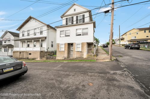 100 Short St, Edwardsville, PA, 18704-2428 | Card Image