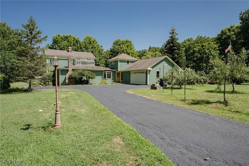 8051 Euclid Chardon Rd, Kirtland, OH, 44094-9580 | Card Image