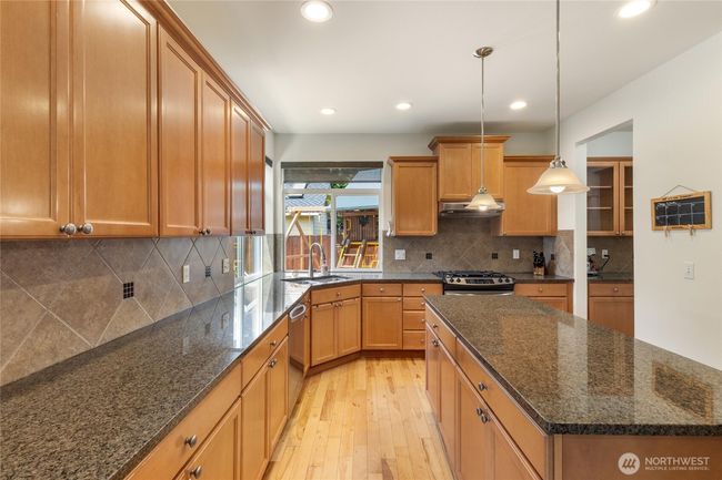 416 199 Th Pl Se, House other with 5 bedrooms, 3 bathrooms and 3 parking in Bothell WA | Image 10