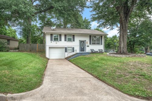 2444 Holley St, Tyler, TX, 75701-3514 | Card Image