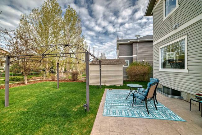 2513 Coopers Circle Sw, Home with 4 bedrooms, 3 bathrooms and 4 parking in Airdrie AB | Image 44
