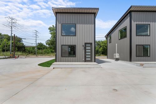 20-802 Old Wise Rd, Bowie, TX, 76230-4741 | Card Image