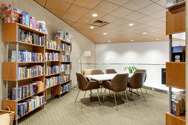 reading lobby | Image 33