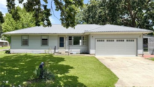 1207 Scott St, Trenton, MO, 64683-1556 | Card Image