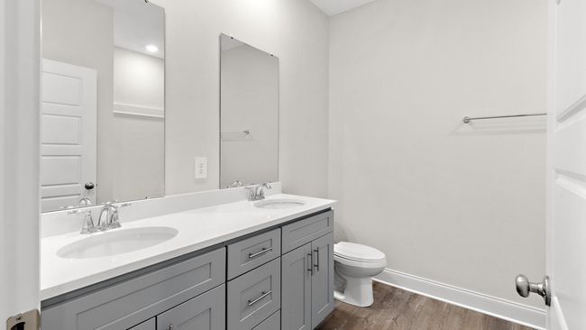 Guest Bathroom | Image 23
