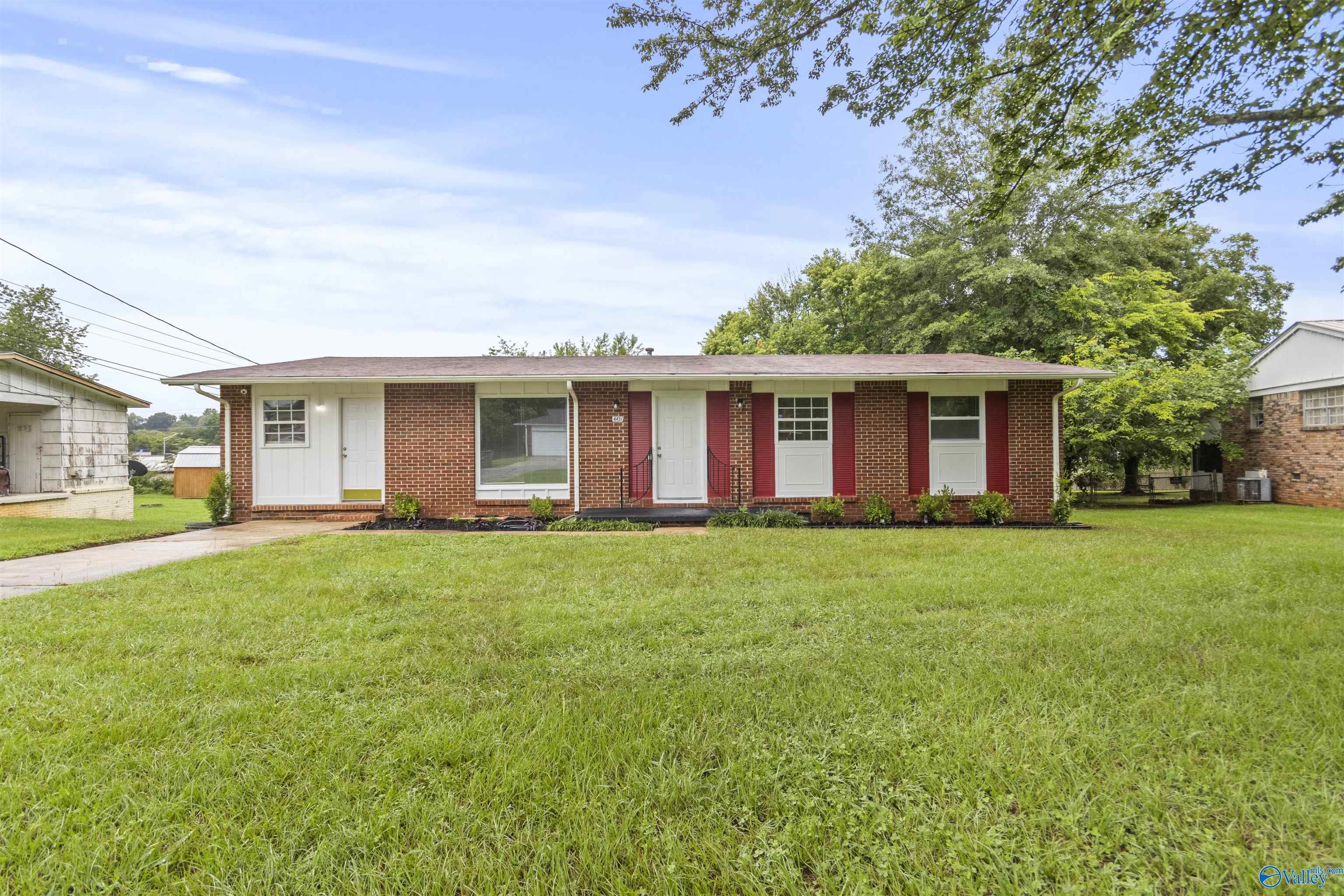 Mcclain Ln, Huntsville, AL 35810