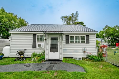 15 James St, Bingham, ME, 04920-4151 | Card Image