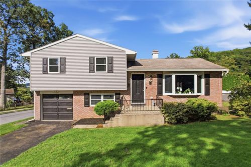 602 Greenwood St, Allentown, PA, 18103-6726 | Card Image
