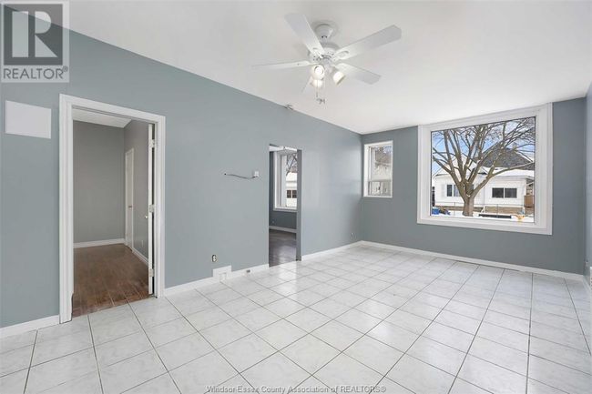 2 - 266 Seymour St, Condo with 2 bedrooms, 1 bathrooms and null parking in Amherstburg ON | Image 7
