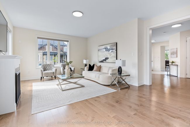 10 Hornchurch St, House other with 6 bedrooms, 5 bathrooms and 2 parking in Whitby ON | Image 19