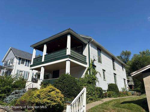 62 Grove St, Carbondale, PA, 18407-2158 | Card Image