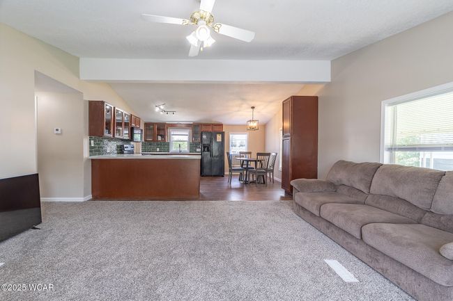 1303 Chateau Cir, House other with 3 bedrooms, 2 bathrooms and null parking in Findlay OH | Image 10
