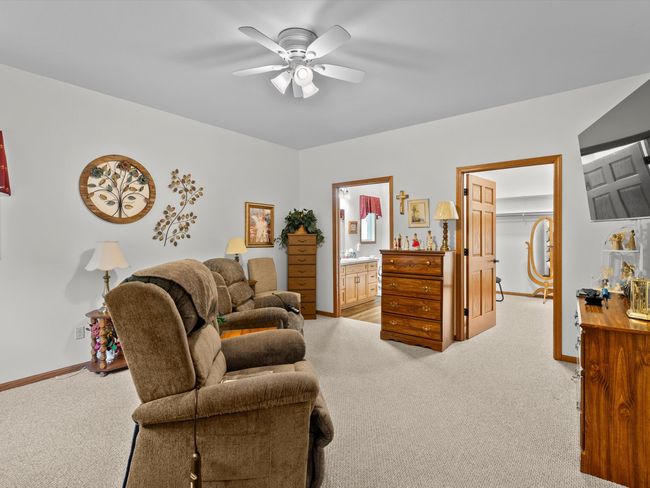 4821 W Custer St, House other with 3 bedrooms, 2 bathrooms and null parking in Manitowoc WI | Image 4