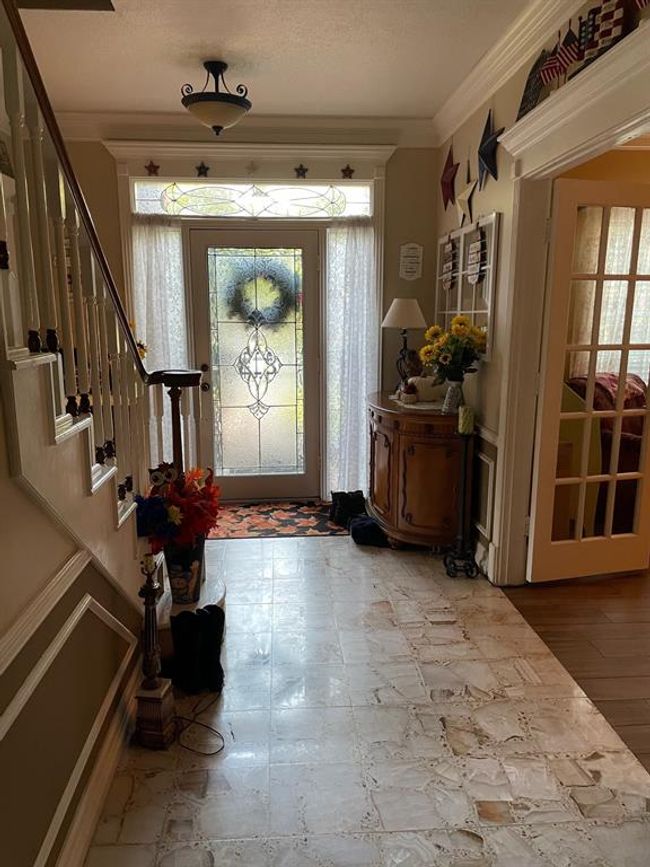 Main entry way | Image 8
