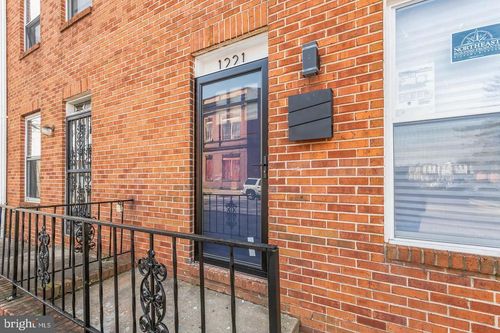1221 E Oliver St, BALTIMORE, MD, 21202-5721 | Card Image