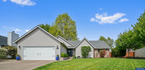 1545 Sw Hilary St, Mcminnville, OR, 97128-5745 | Card Image