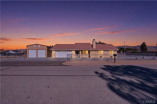 8351 Lassen Ave, Hesperia, CA, 92345-7120 | Card Image