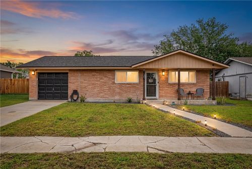 301 Retama Dr, Robstown, TX, 78380-2017 | Card Image