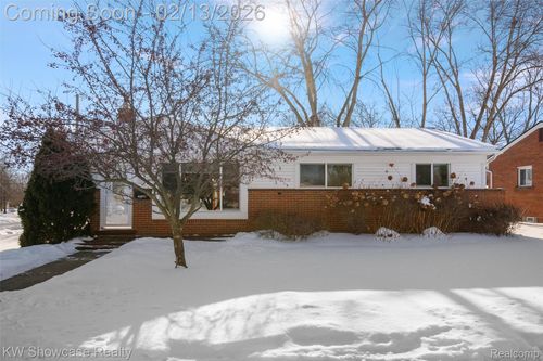 42011 Brentwood Dr, Plymouth, MI, 48170-2670 | Card Image