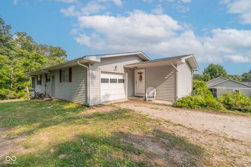 544 Park Ln, Nashville, IN, 47448-8122 | Card Image