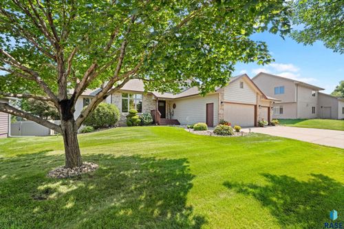 2620 S Rutgers Ave Avenue, Sioux Falls, SD, 57106 | Card Image