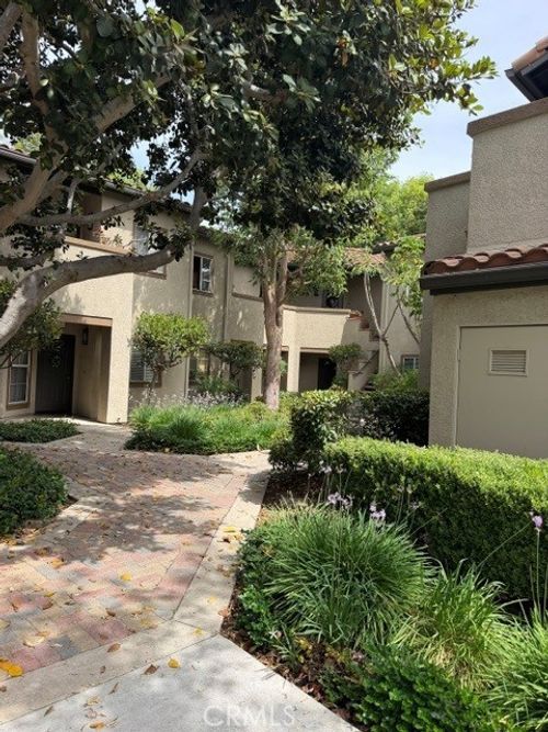 75 Via Contento, Rancho Santa Margarita, CA, 92688-2989 | Card Image
