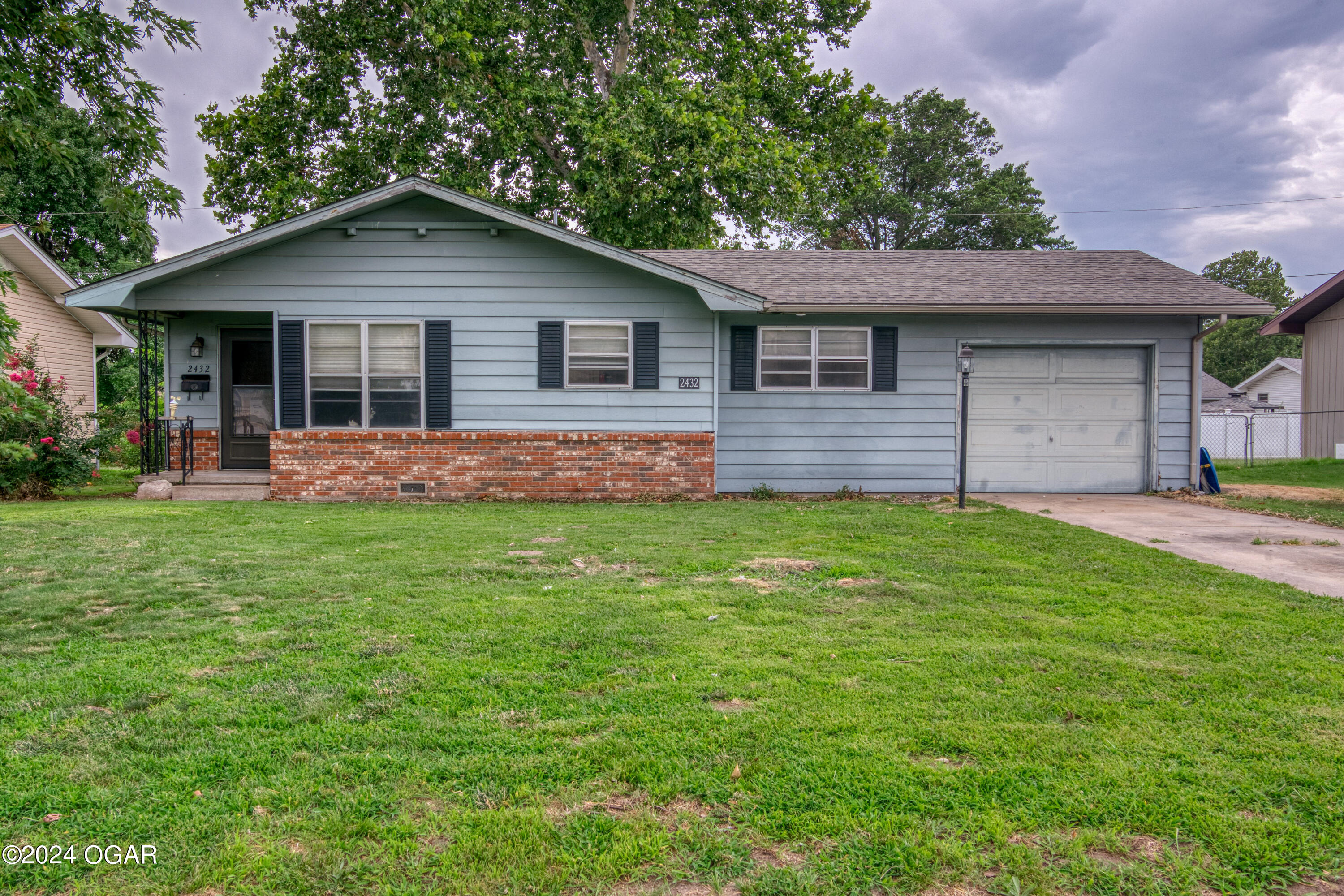 Texas Ave, Joplin, MO 64804