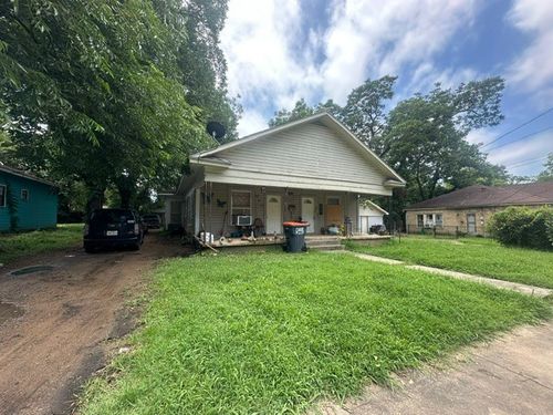 828 E Price St, Paris, TX, 75460-4618 | Card Image