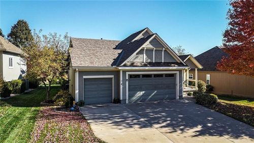 1363 Brompton Ln, Raymore, MO, 64083-8609 | Card Image