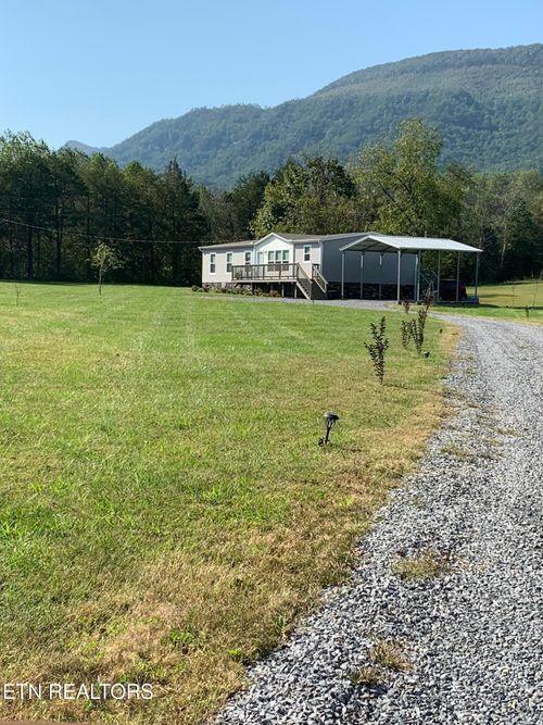 590 Mcgaha Chapel Rd, Cosby, TN, 37722-3405 | Card Image