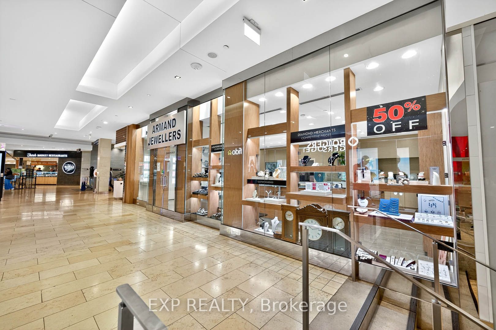 Commercial Sale in Mississauga 2