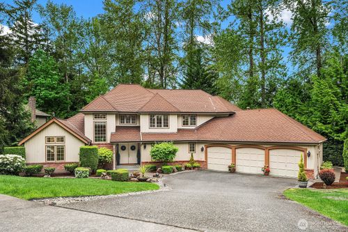 275 Mt Quay Dr Nw, Issaquah, WA, 98027-3040 | Card Image