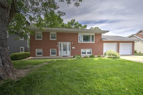 4133 N Buckingham Dr, Decatur, IL, 62526-1776 | Card Image