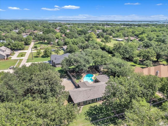 Aerial view of a pool area | Image 37