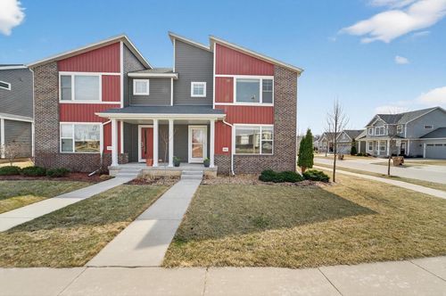 9763 Watts Rd, Verona, WI, 53593-9377 | Card Image