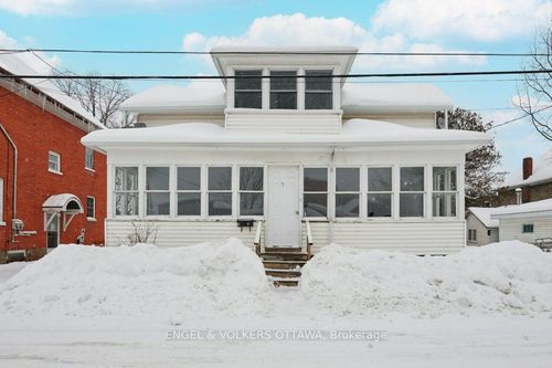 55 Ogden Ave, Smiths Falls, ON, K7A2L9 | Card Image