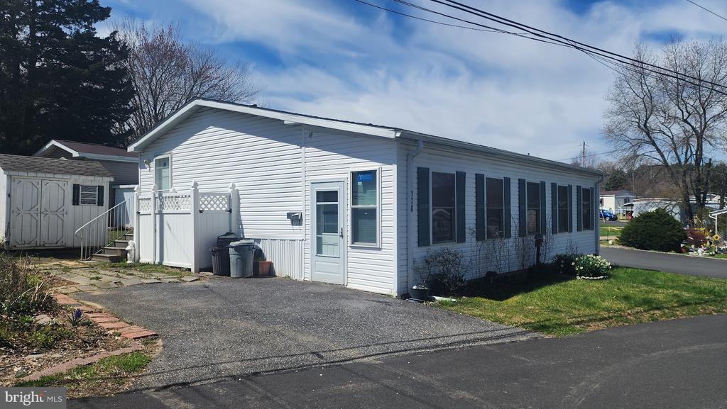 Fourth Ave, Media, PA 19063