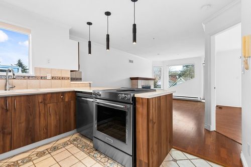402-1959 W 2nd Ave, Vancouver, BC, V6J1J2 | Card Image
